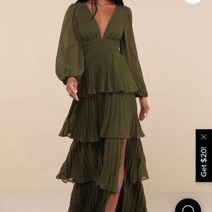 Lulus- OLIVE GREEN PLEATED LONG SLEEVE MAXI DRESS